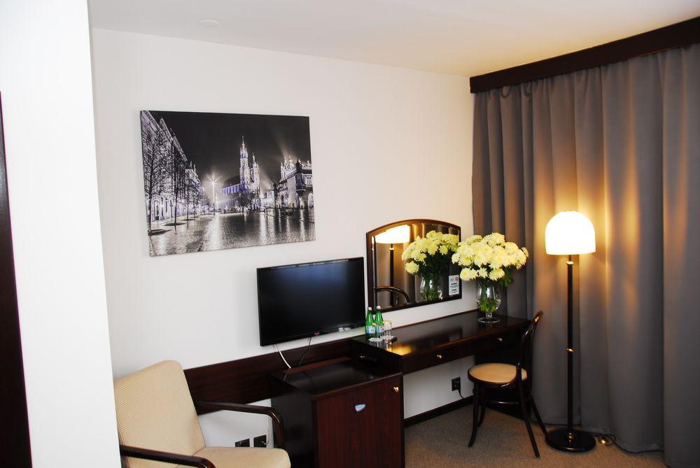 Go Cracow Resort Krakow Ngoại thất bức ảnh