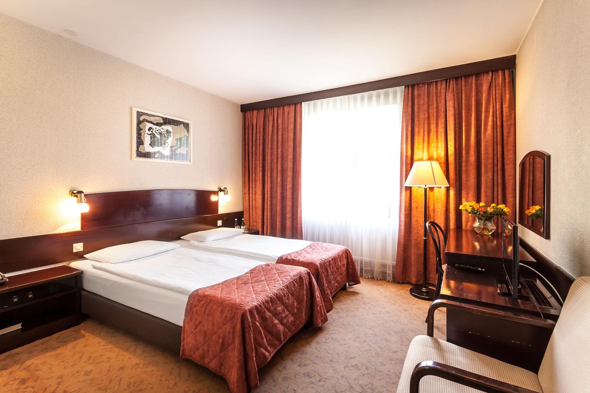 Go Cracow Resort Krakow Ngoại thất bức ảnh