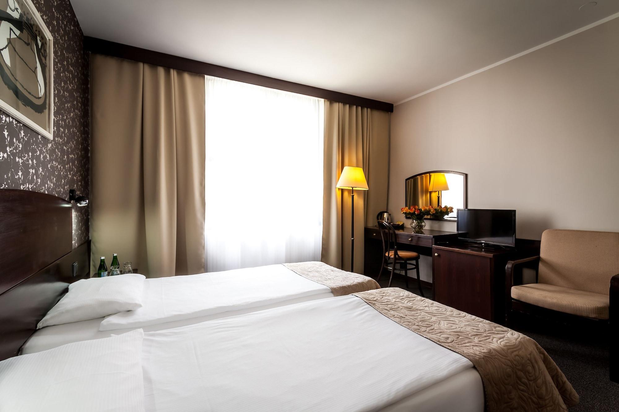 Go Cracow Resort Krakow Ngoại thất bức ảnh