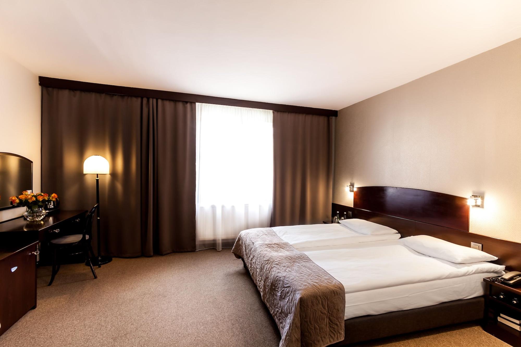 Go Cracow Resort Krakow Ngoại thất bức ảnh