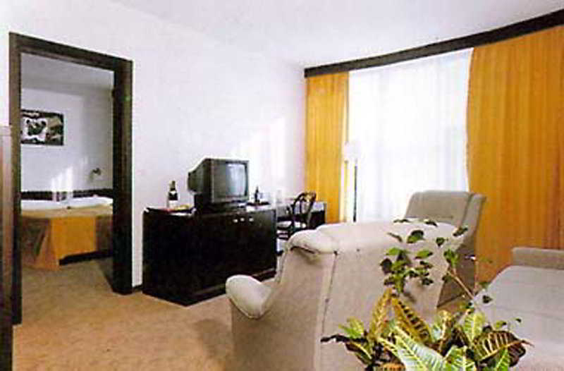 Go Cracow Resort Krakow Ngoại thất bức ảnh