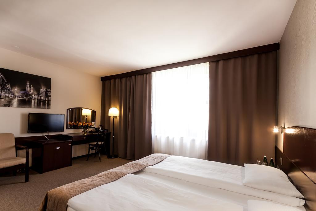 Go Cracow Resort Krakow Ngoại thất bức ảnh