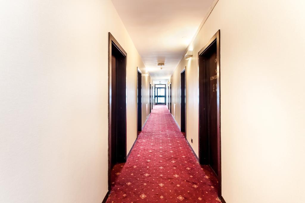 Go Cracow Resort Krakow Ngoại thất bức ảnh