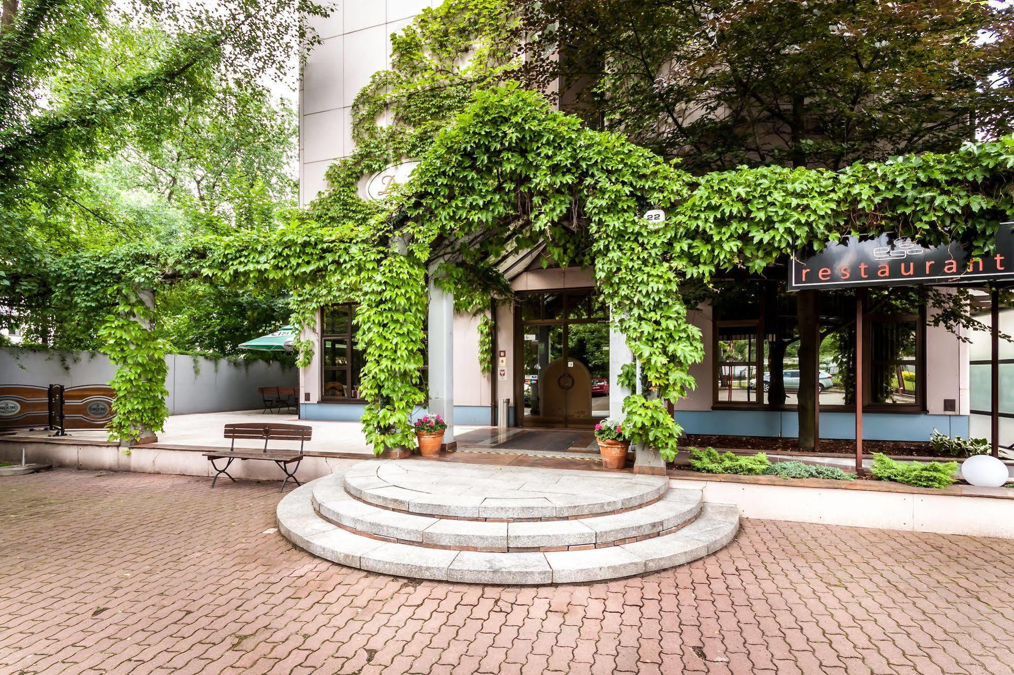 Go Cracow Resort Krakow Ngoại thất bức ảnh